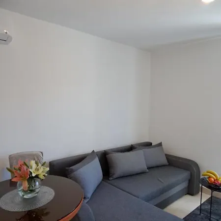 Apartment Sole
